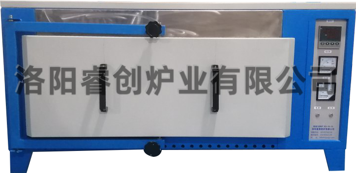高溫電爐爐內(nèi)氣氛對硅碳棒的影響及使用注意事項(xiàng)